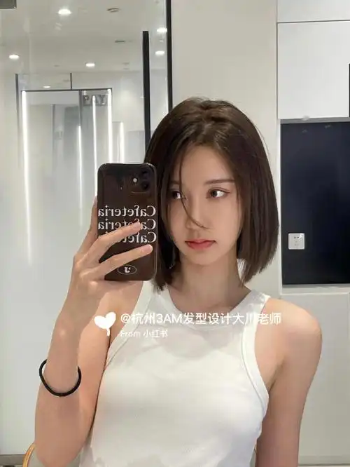 好看到剁脚的发型短发yyds