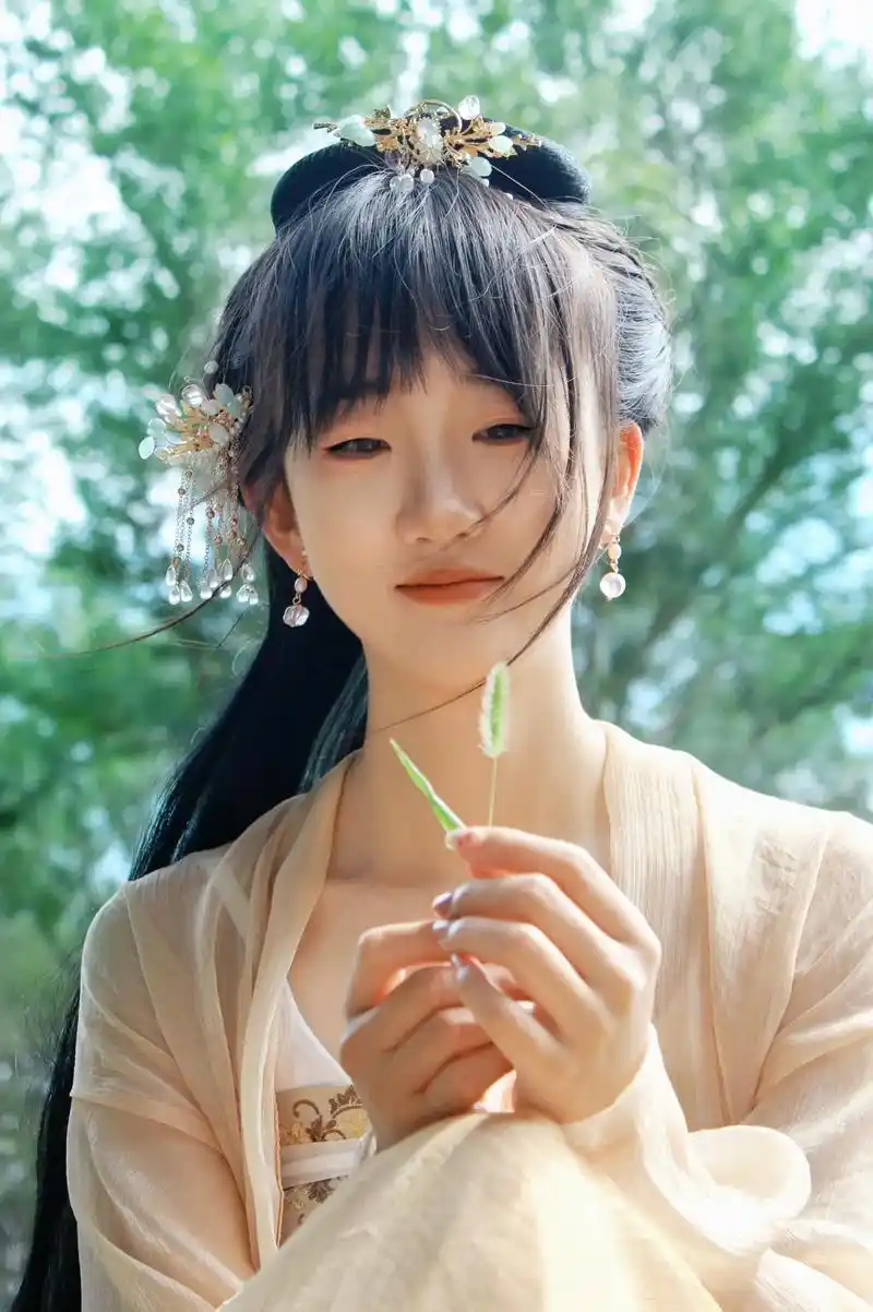 古风  清风以北过南巷,南巷清风引人归.#国风古韵 #汉 - 抖音