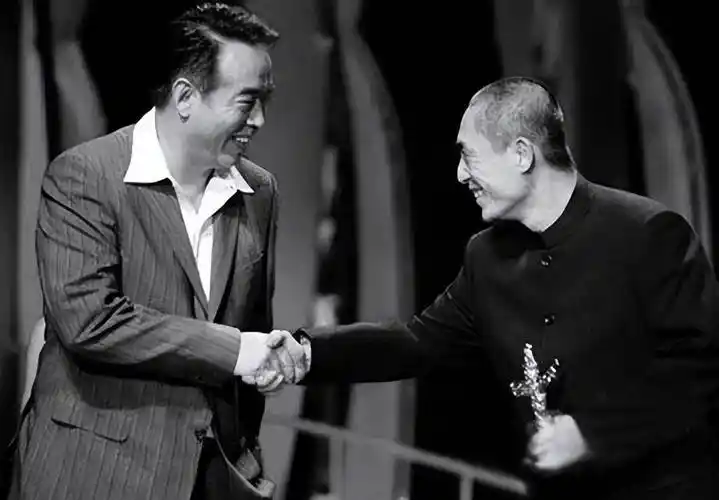 圈内子弟陈凯歌输给草根出身张艺谋,陈凯歌将任性进行到底_因为_总导