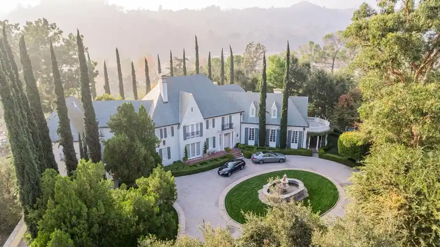 庄园,正是在"格林兄弟时期"建造的,亦在"帕萨迪纳宅邸设计展示之旅"中