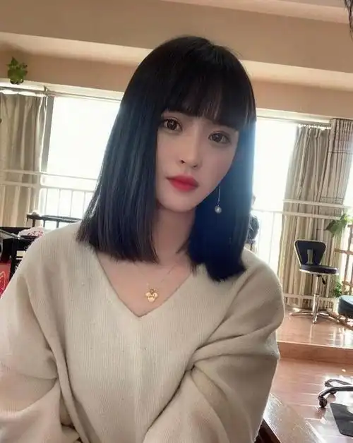 长脸女生想剪头,这4款发型才显气质更时髦,也是2021热门流行款