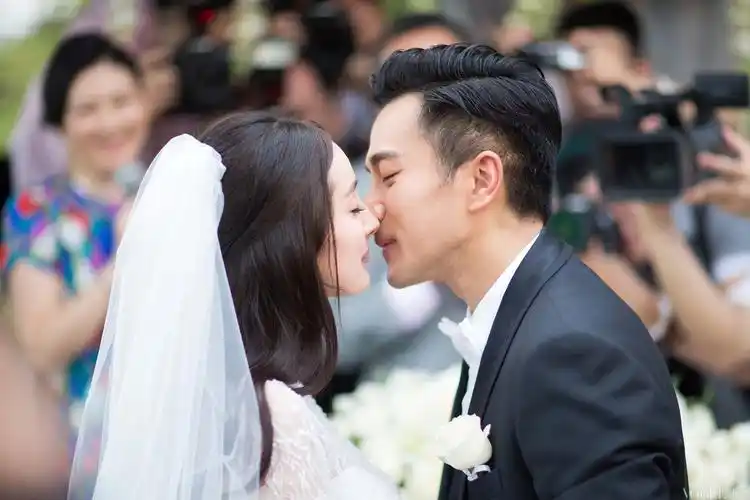 杨幂刘恺威大婚精彩情侣瞬间盘点