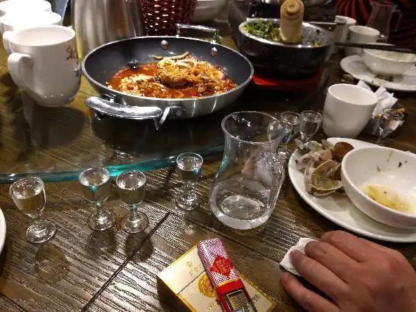 现在流行这样喝酒了