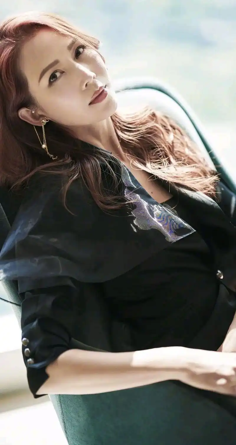 蔡少芬高清写真魅力十足,优雅性感,风姿绰约