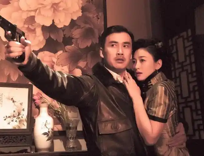 把李小冉和杨幂放一起看,我才知道什么叫妩媚多姿,美艳无双|姚晨|靳东