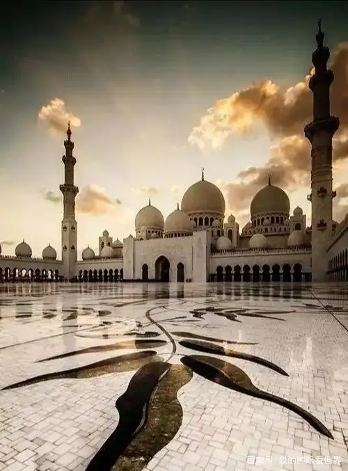 欣赏一组阿拉伯风格建筑的外观美景