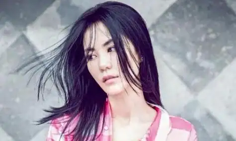 娱乐圈中喜欢抽烟的6大女星,快来看看有没有你喜欢的女星|杨颖|王菲