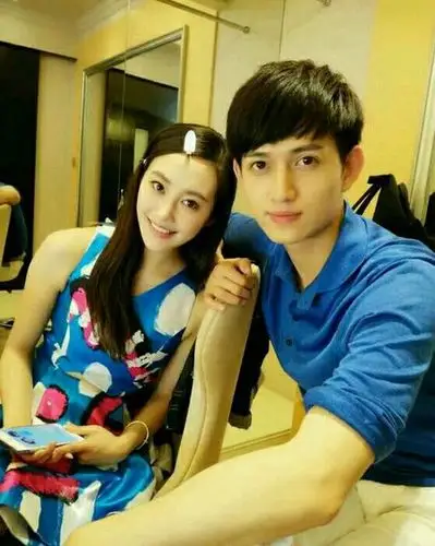 马可有女票么?这个女滴是谁?