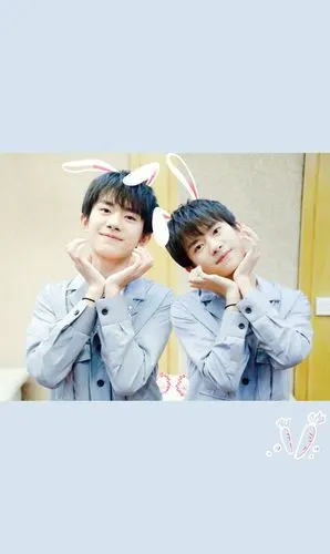 tfboys 易烊千玺可爱兔叽壁纸