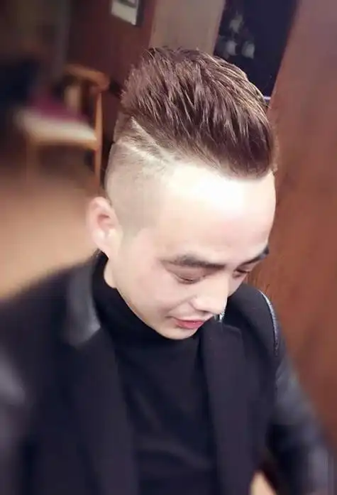 男士剃刀疤的短头发造型,短发图片,发型图片
