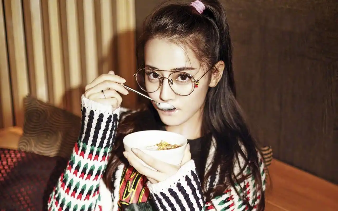 迪丽热巴时尚写真大片高清图片壁纸