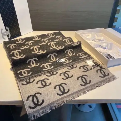 香奈儿chanel双面双c字母围巾01