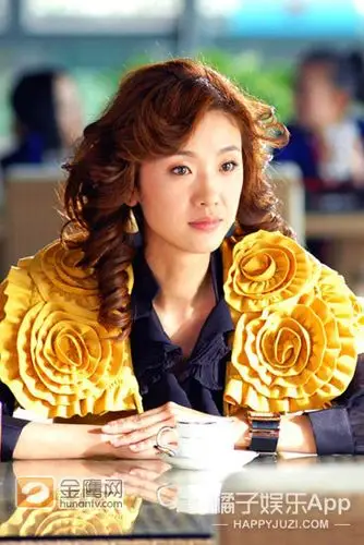 之前与黄晓明,张歆艺合作了《匹夫》,倪景阳饰演黑狗一角.