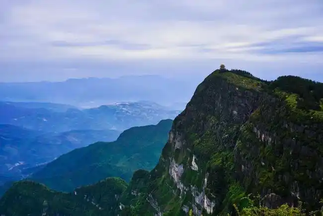 乐游嘉学 | 峨眉山最高峰万佛顶,时隔15年重新开放!