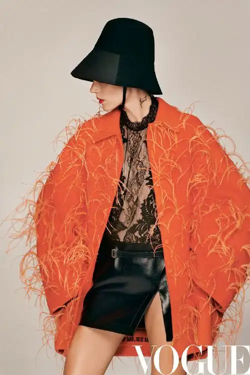 时尚资讯#freja 《vogue服饰与美容》12月刊封面女郎| 优雅与硬朗