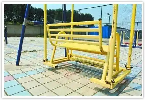 12岁孩子荡秋千头部被挤身亡!这些东西可不是玩具,你家孩子也在玩!