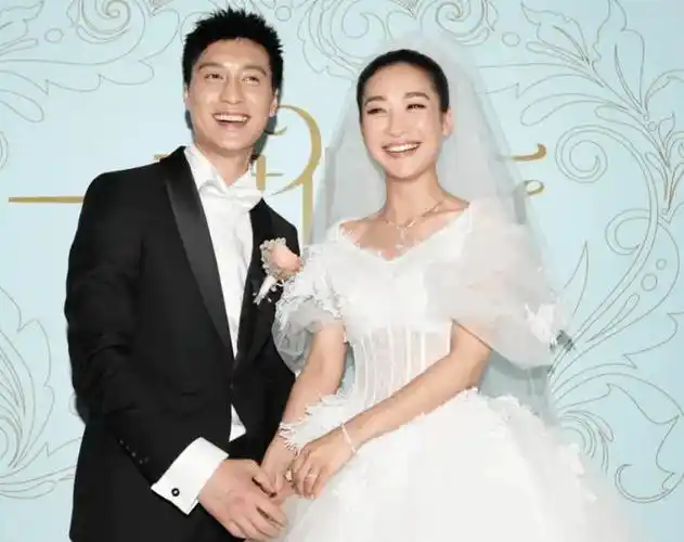 她演技好,长得漂亮,最红时下嫁"小吴彦祖",结婚9年零绯闻_陶昕然_父母