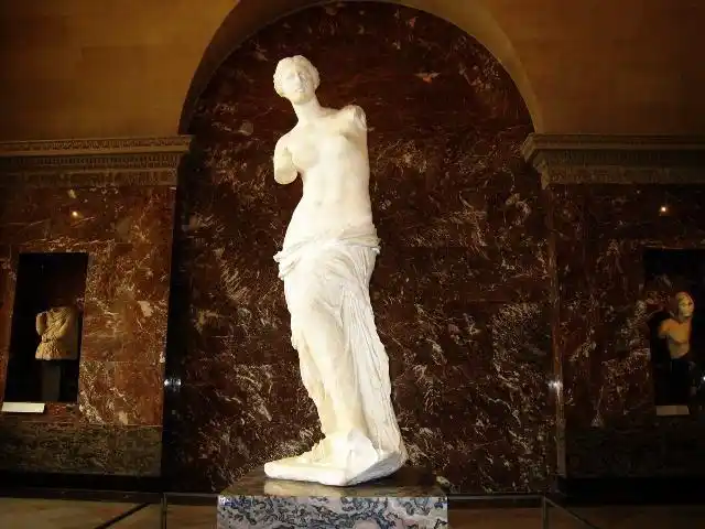 维纳斯进高考,黄金分割火了,数学老师:蒙娜丽莎的黄金比例更多