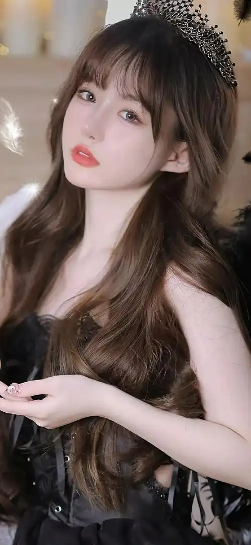 抖音主页搜索93"小仙女取图",进入小程序,即可免费获取所有壁纸!