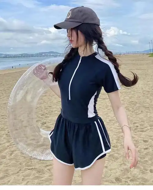 袖长拼色:图案带胸垫无钢托:是否带钢托带胸垫连体平角泳衣:款式其他