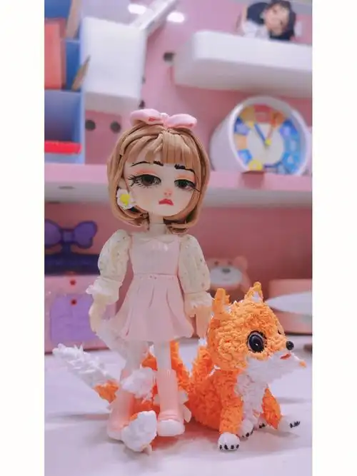 不开心带着自己的宠物九尾狐出门了#超轻粘土手工  #超轻粘土  #粘土