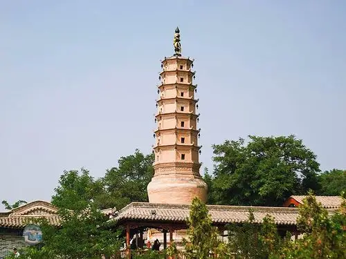 兰州城的 "守护塔",作为地标游客都会去,上万株植被春游正好