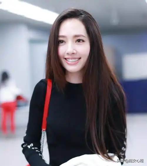 头发粗多硬女生发型,头发粗多硬女生发型图片(发质粗硬发量多的人更