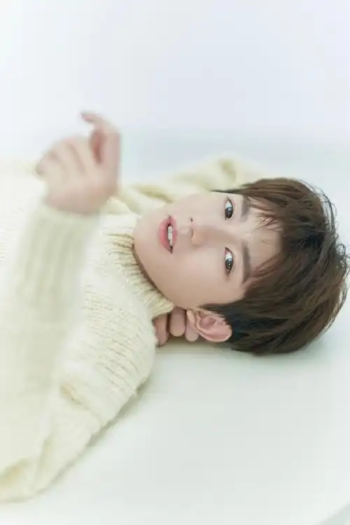 王源2024龙行绛气