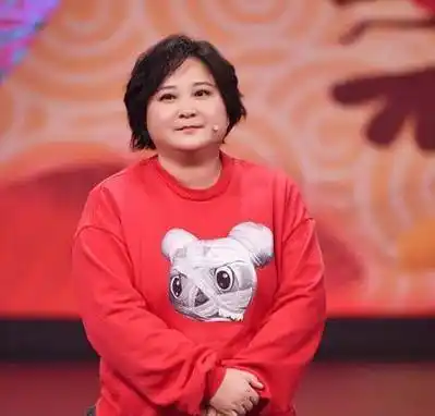 票房80亿 的最高女导演贾玲,看似赢了,实则输了_电影_作品_生活