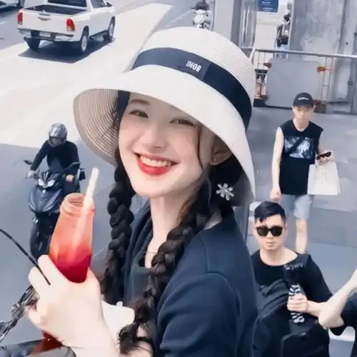 明星壁纸赵露思头像壁纸