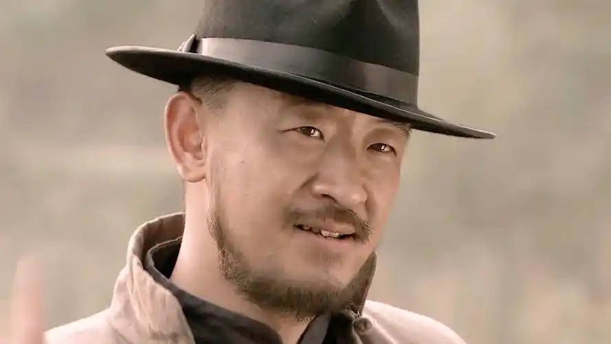 李大本事夺短枪,却被孙成海截胡!