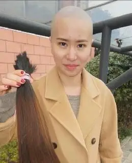 海外工作女孩挑战光头发型-sephiroth97