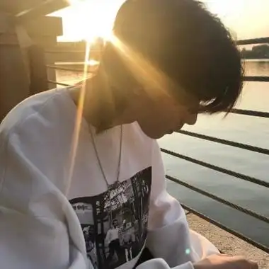 2021抖音最火男生头像高清好看的2021最火男生微信头像图片