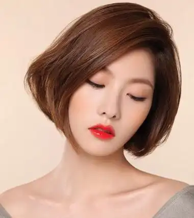 女孩子内扣短发发型经典又时髦减龄气质又好打理