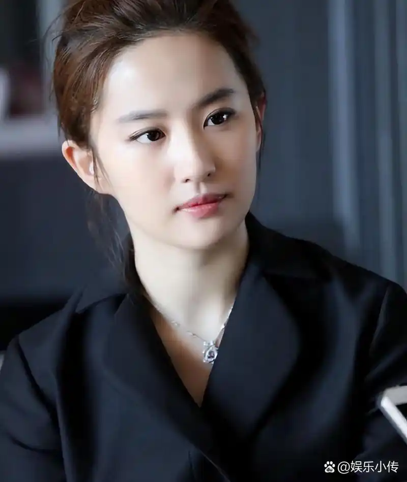 中国十大80后美女明星 美女永远是聊不完的话题,更是看不完的风景.