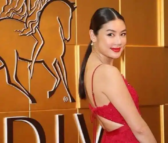 后来还有媒体拍到乐基儿的近照,我们可以看到乐基儿再次出现在大家