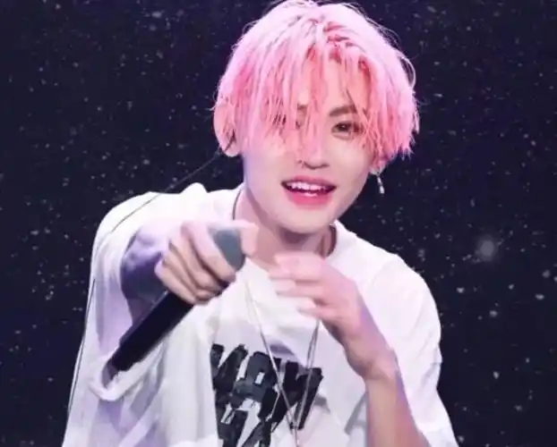 小鬼王琳凯头像