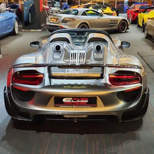 这台保时捷敞篷车才是最动感的设计方式