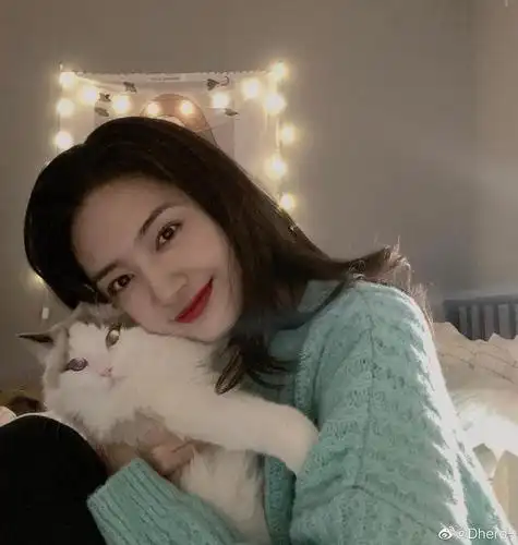 被段艺璇美到了可以开个女配音演员的混合安利楼吗