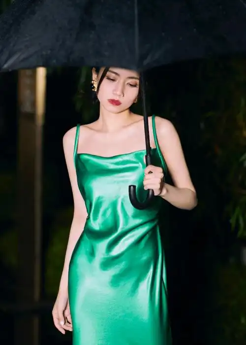 刘惜君太冷艳了吧##刘惜君林晓峰现代爱情故事舞台