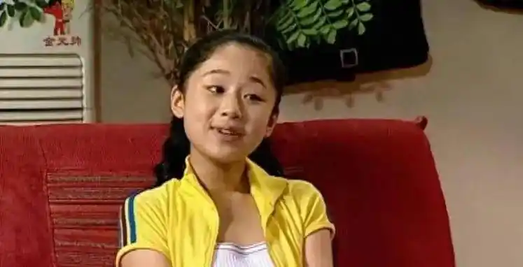 影版《家有儿女》:宋丹丹老了,杨紫变美了,夏雨却给我当头一棒_岁月