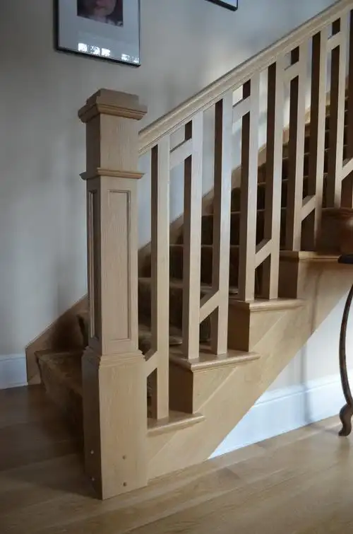 原木楼梯的设计