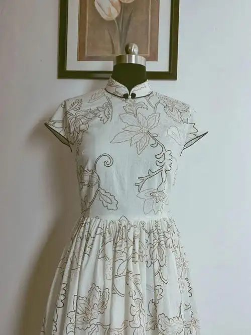 给hs 姐妹做了一条出不了咯胸围88腰围70裙长110到脚踝上面10厘米的