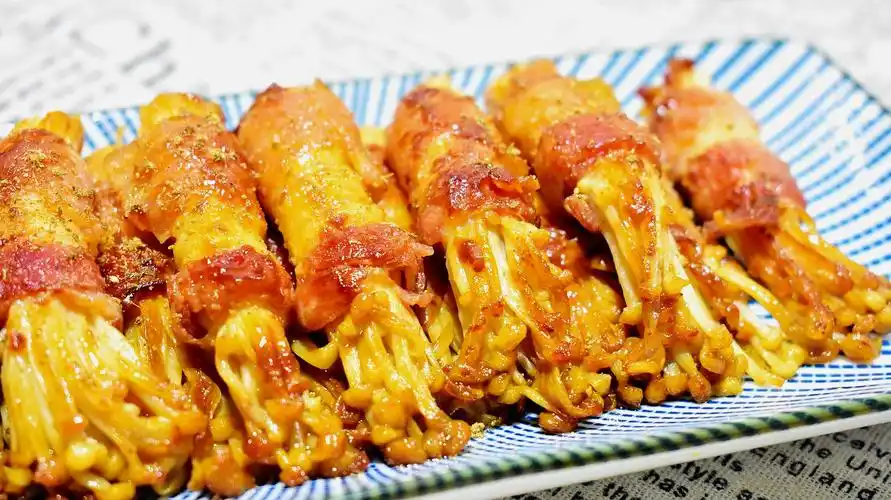 培根金针菇卷,无敌好吃超级下饭,做起来