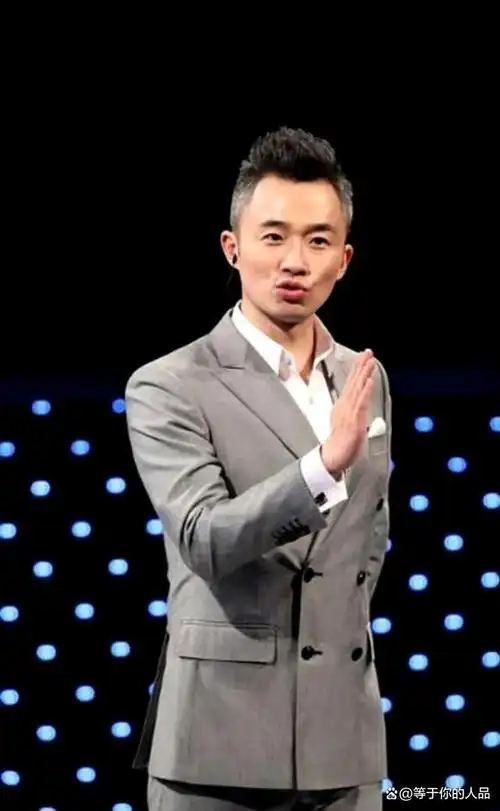 近日,一则有关知名人士主持人·程雷在上海去世的消息在网络上流传,让