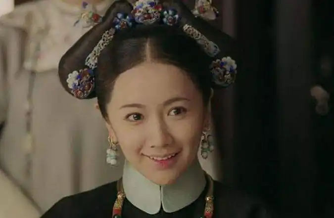 但是我们今天要讲的这位女子,她和其他女子不一样,宫中的妃嫔想方设法