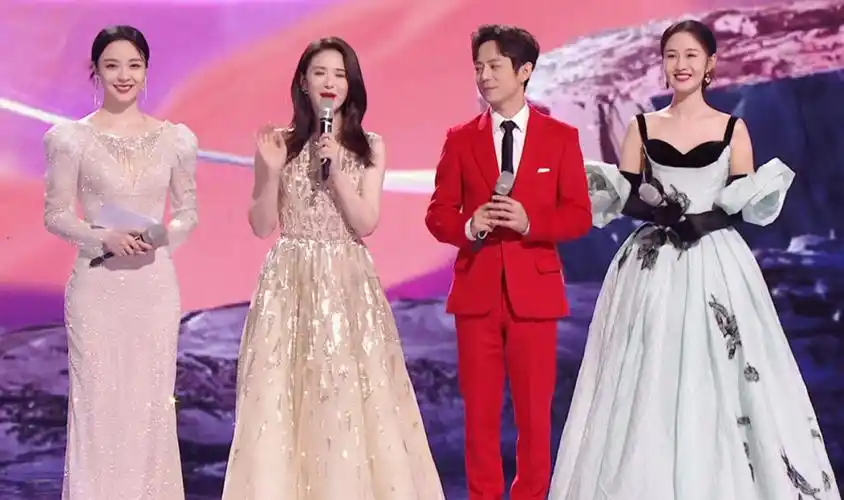 李斯丹妮,郁可唯,周笔畅,张含韵,刘惜君等人都通过《浪姐》吃到了红利