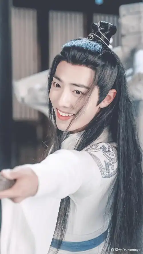 看看这些年,肖战的古装造型,大神官时影一出,惊艳了众生!