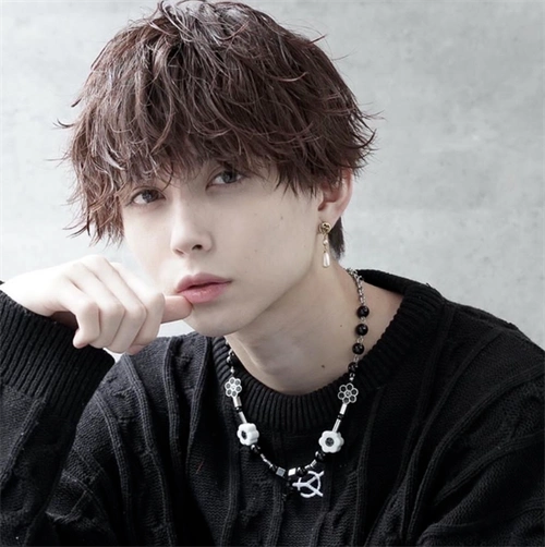 日系帅气男士烫发 潮酷定位烫纹理烫_男生烫发 - 美发站