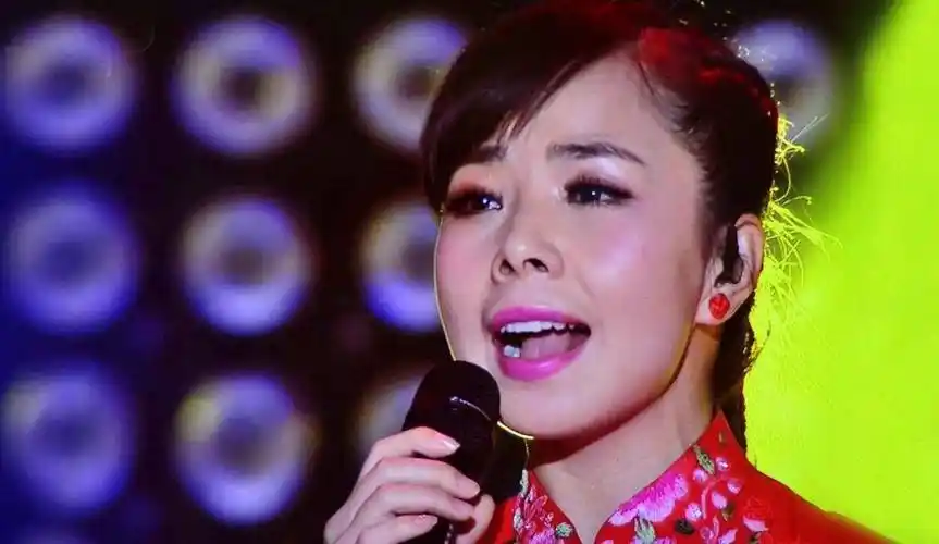 9年前为嫁农村小伙放弃百万年薪的王二妮如今后悔吗